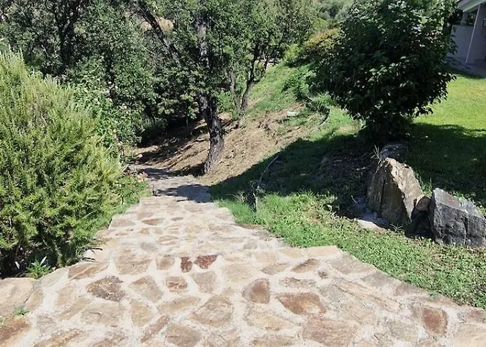 Petra E Survas In La Caletta Countryside * Santa Lucia