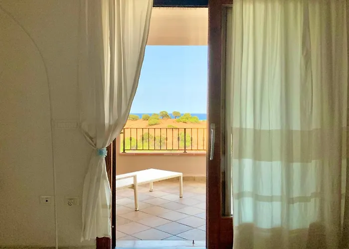 Villa Petra E Survas In La Caletta Countryside